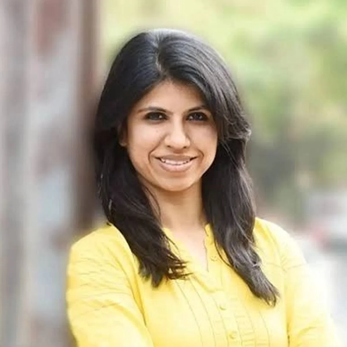 <span class="custom-clr">Aarti Gill</span>